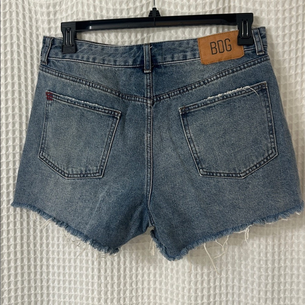 BDG Urban Outfitter’s Women's 30 A-Line Denim Short Blue 100% Cotton Inseam 4” - Picture 2 of 6